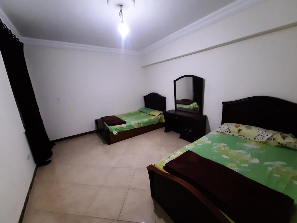 Maxim Apartment *